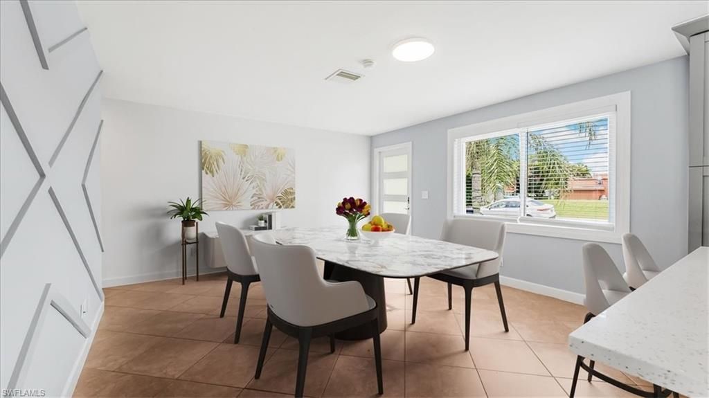 Dining room, Interior, Recessed Lighting