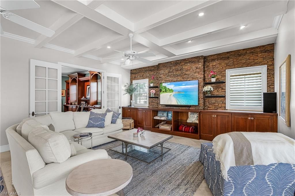 Interior, Living room, Recessed Lighting, Stone Walls