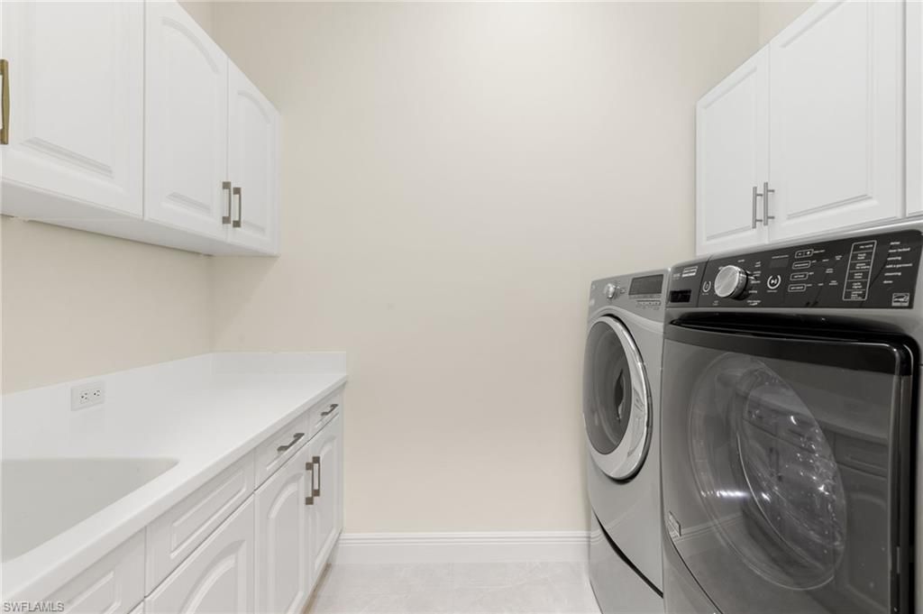 Interior, Washer