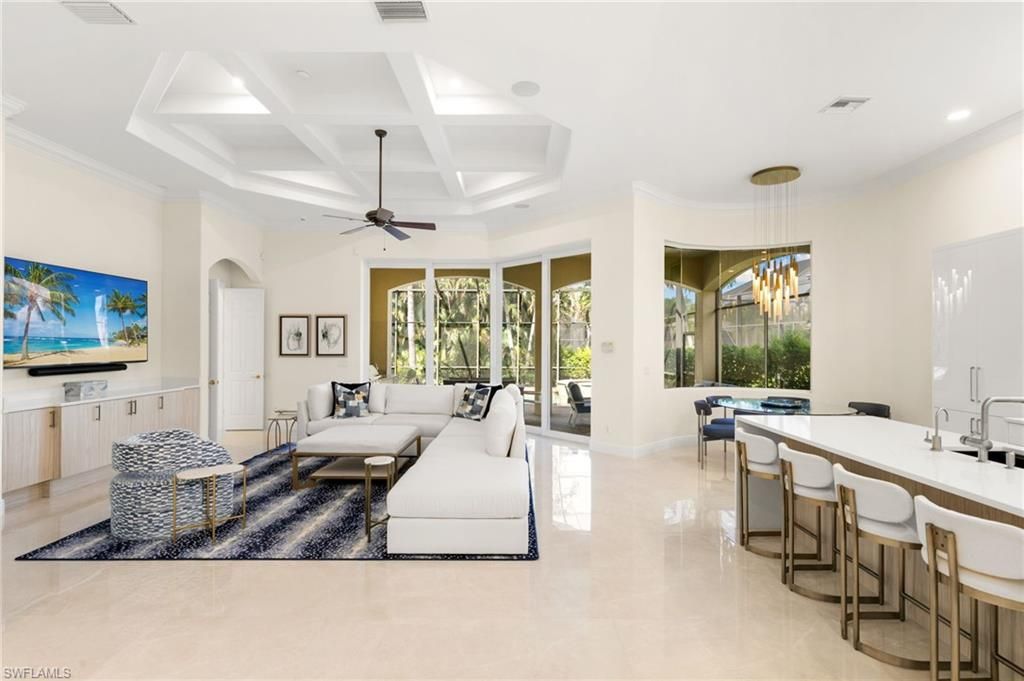 Dining room, Interior, Living room, Pendant Lights, Recessed Lighting