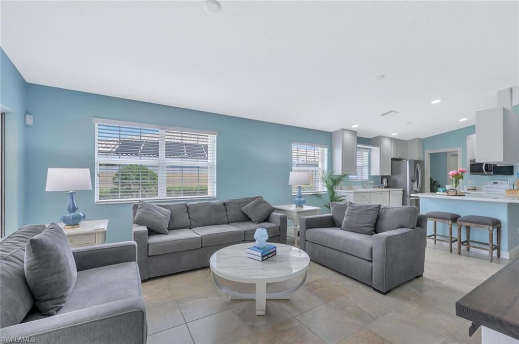 Interior, Kitchen, Living room, Recessed Lighting, Stainless Steel Appliances