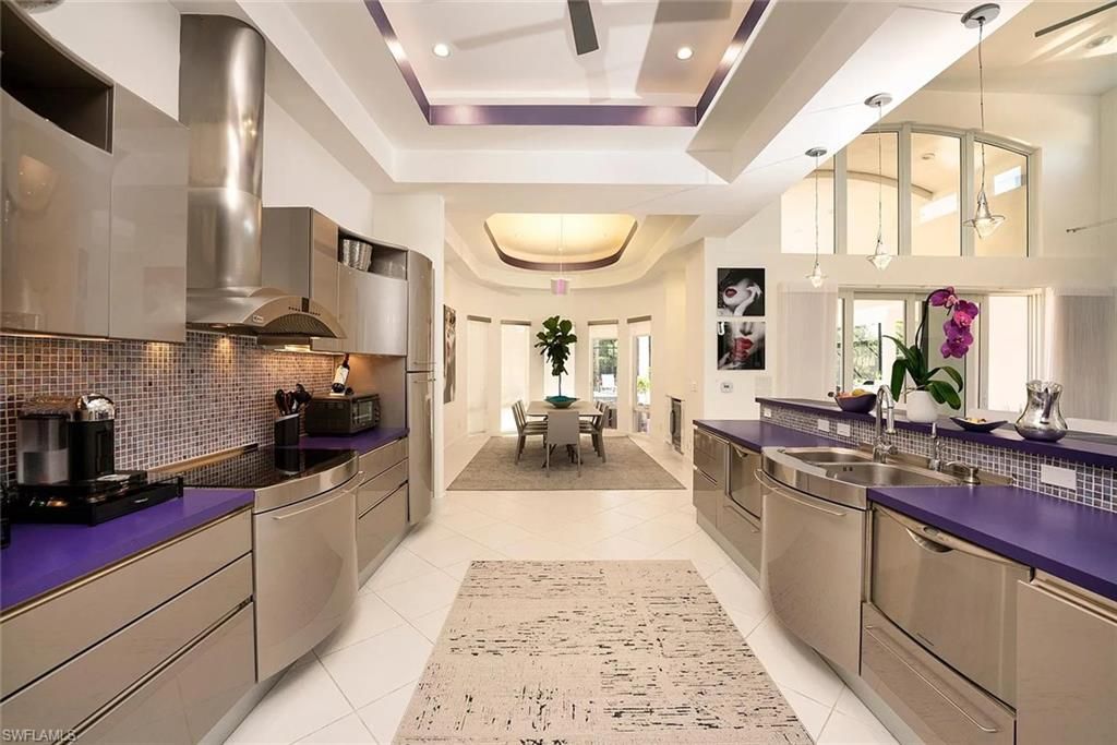 Dining room, Interior, Kitchen, Pendant Lights, Recessed Lighting, Stainless Steel Appliances