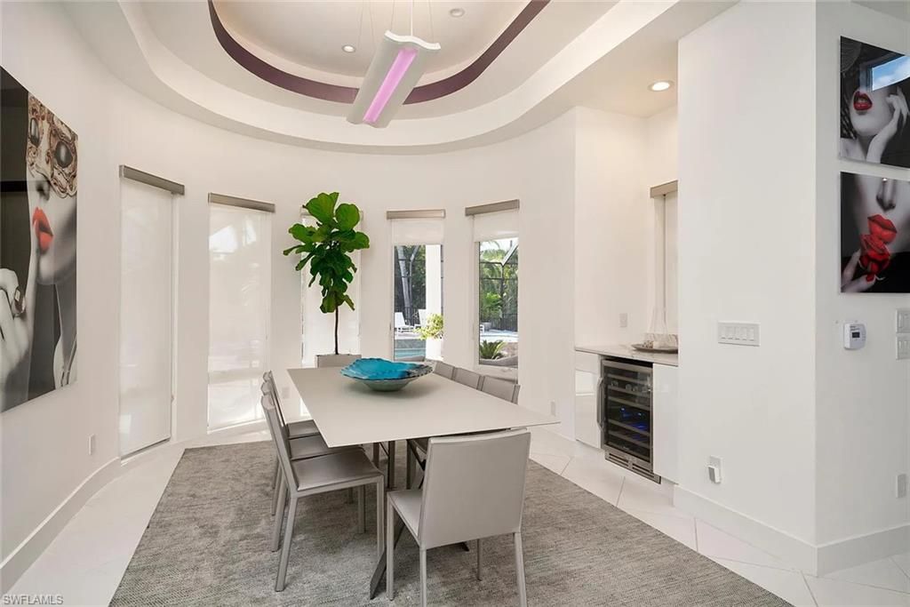 Dining room, Interior, Recessed Lighting