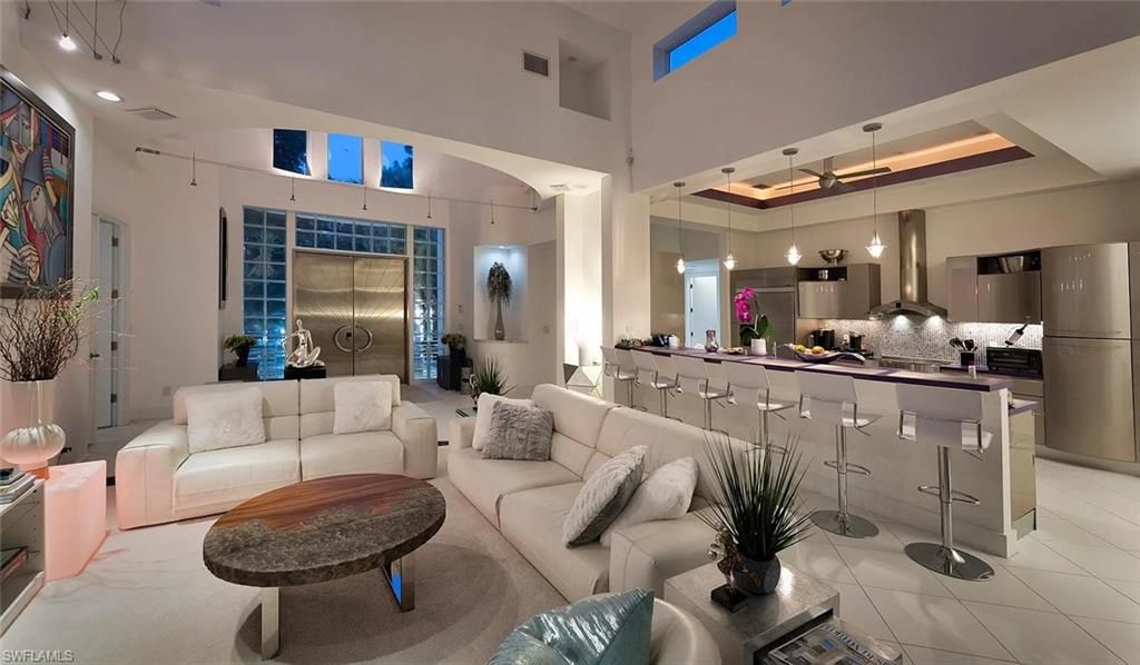 Interior, Kitchen, Living room, Pendant Lights, Recessed Lighting, Stainless Steel Appliances