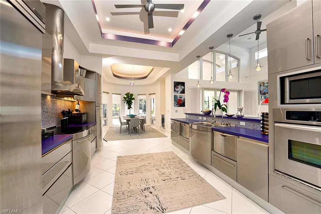 Dining room, Interior, Kitchen, Pendant Lights, Recessed Lighting, Stainless Steel Appliances