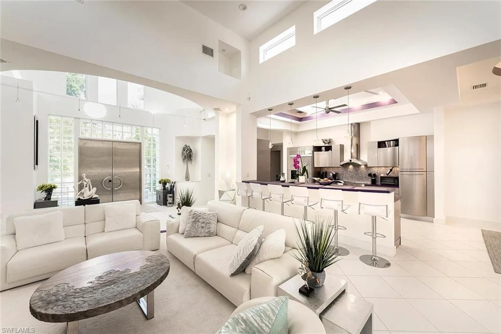 Interior, Kitchen, Living room, Pendant Lights, Stainless Steel Appliances