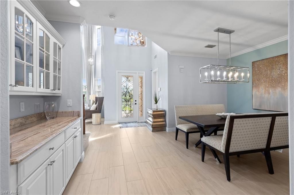 Chandelier, Dining room, Interior, Pendant Lights, Recessed Lighting, Wood Texture Flooring