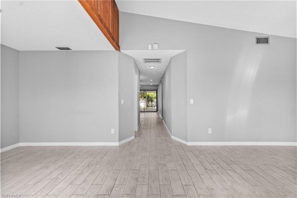 Empty room, Interior, Recessed Lighting, Wooden Beams, Wood Texture Flooring