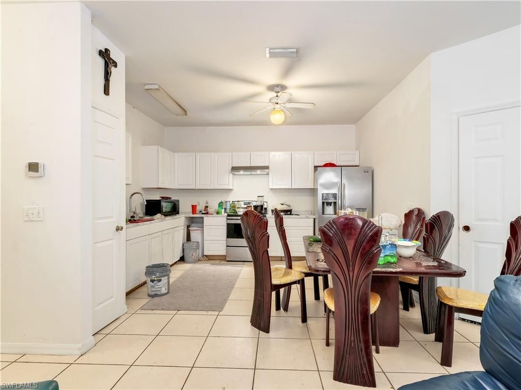Dining room, Interior, Kitchen, Stainless Steel Appliances