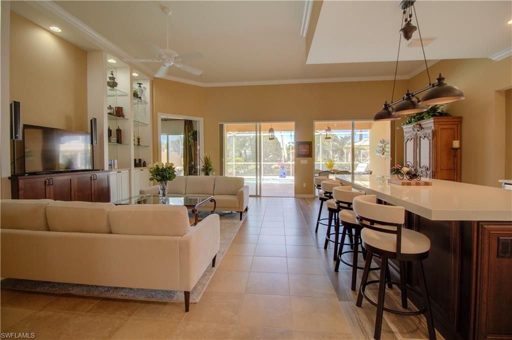Dining room, Interior, Living room, Pendant Lights, Recessed Lighting