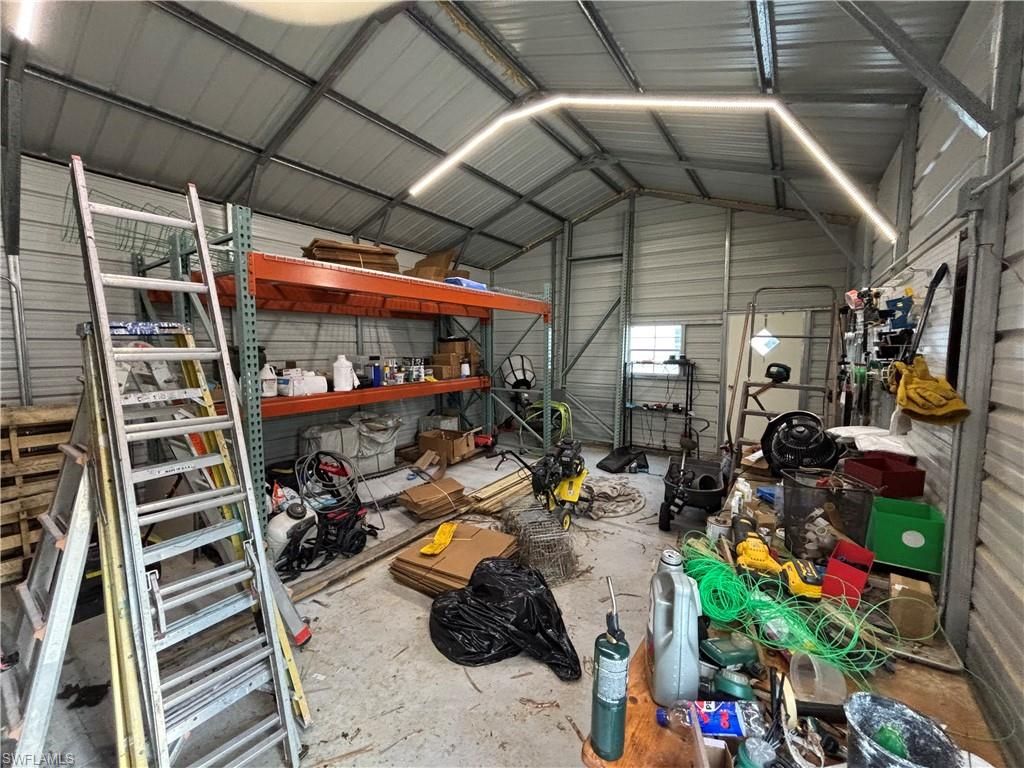 Garage, Interior