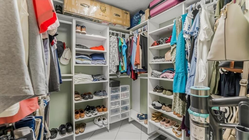 Interior, Walk-in Closets