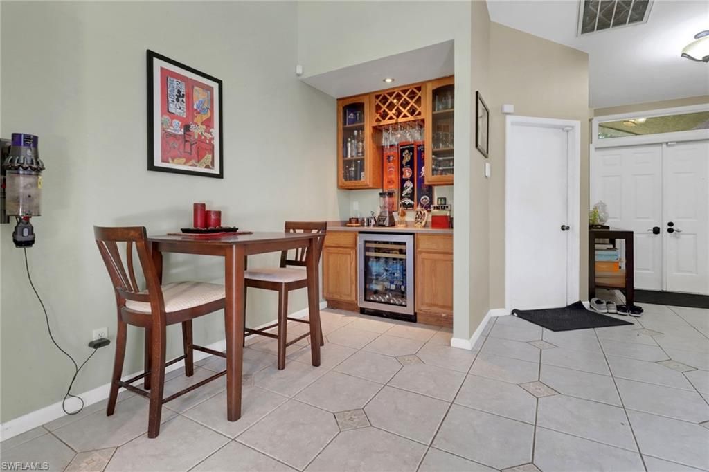 Dining room, Interior, Recessed Lighting