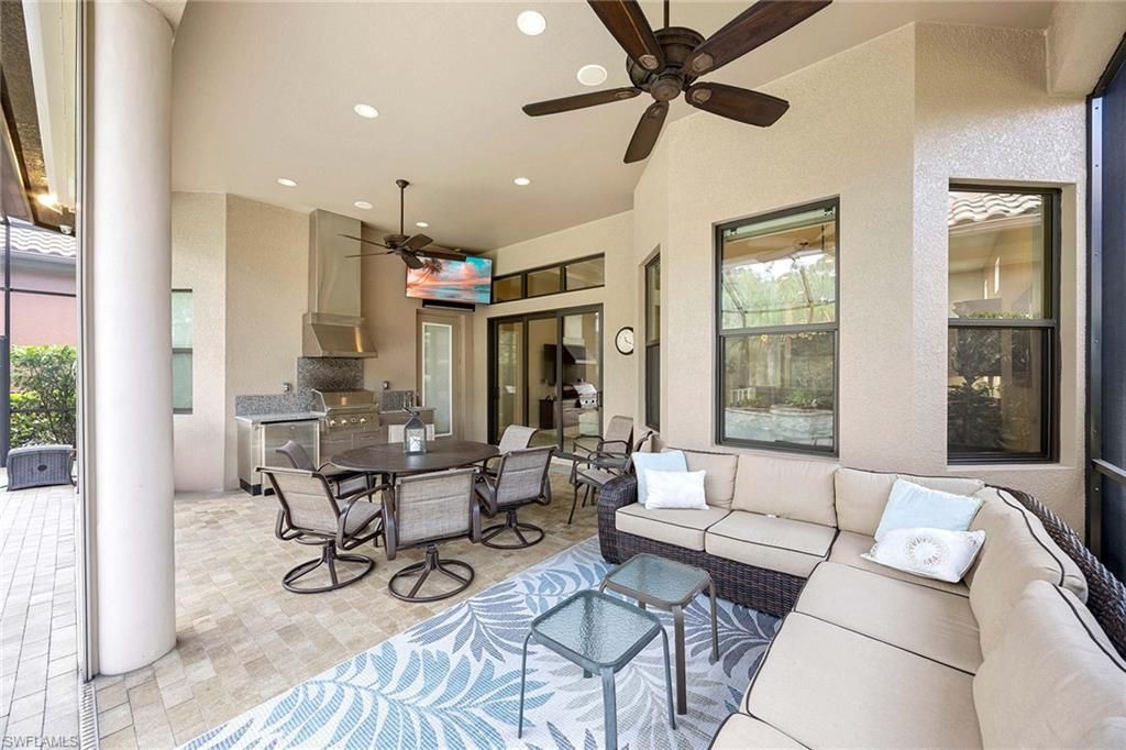 Exterior, Living room, Outdoor Kitchen, Recessed Lighting