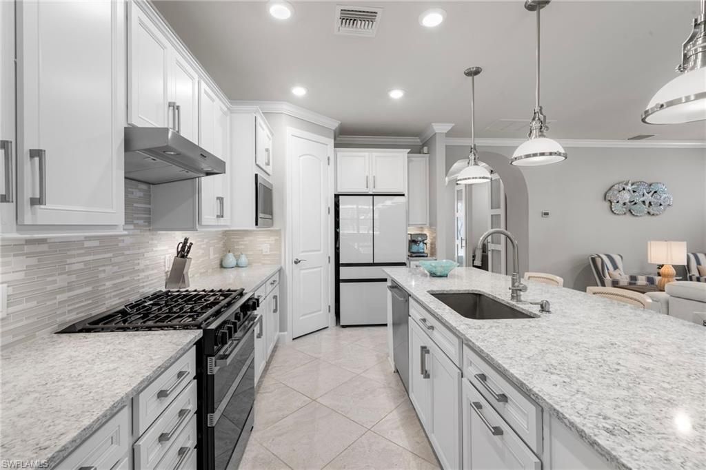 Interior, Kitchen, Pendant Lights, Recessed Lighting, Stainless Steel Appliances