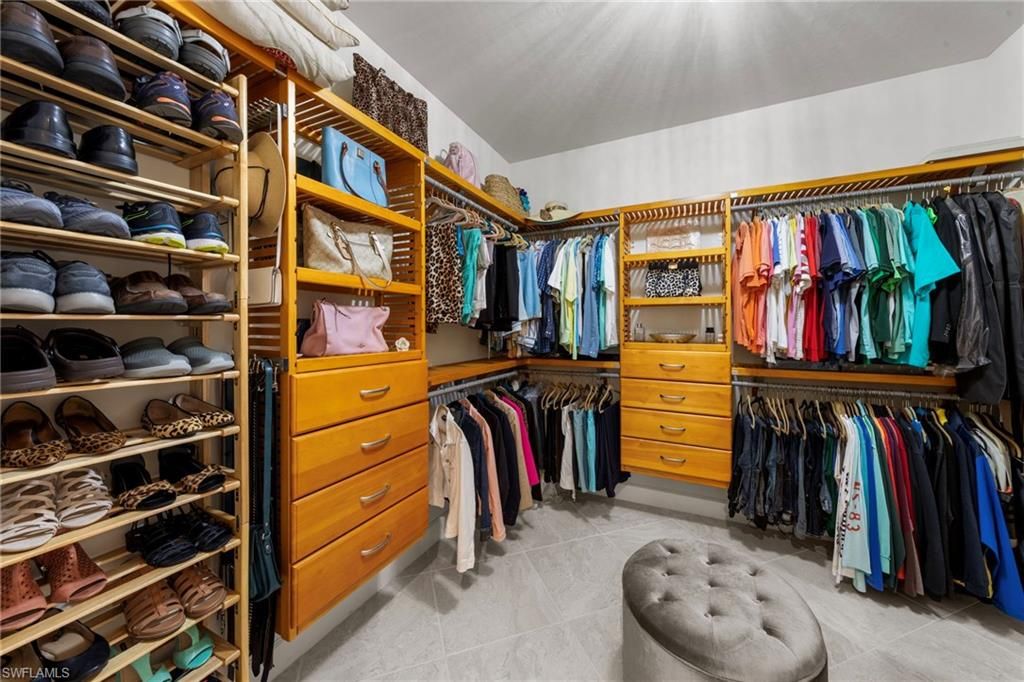 Interior, Walk-in Closets