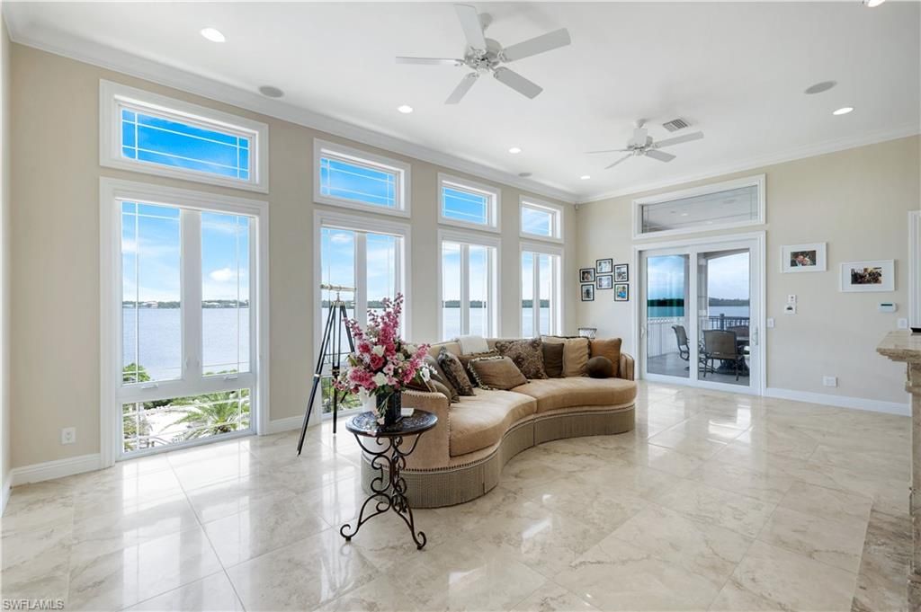 Interior, Living room, Recessed Lighting, Water