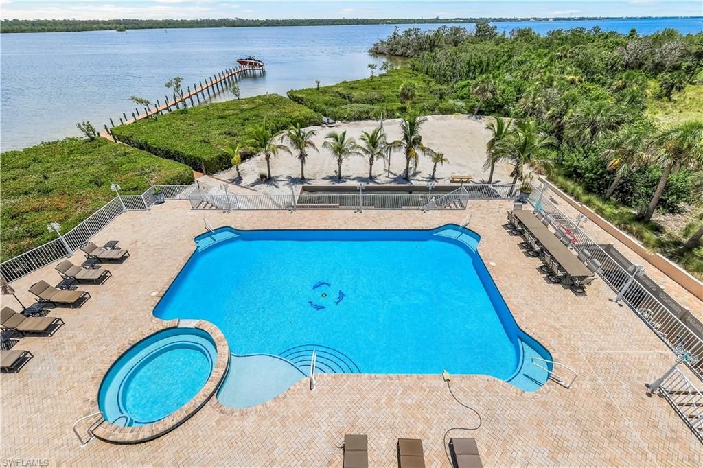 Exterior, Pool, Water