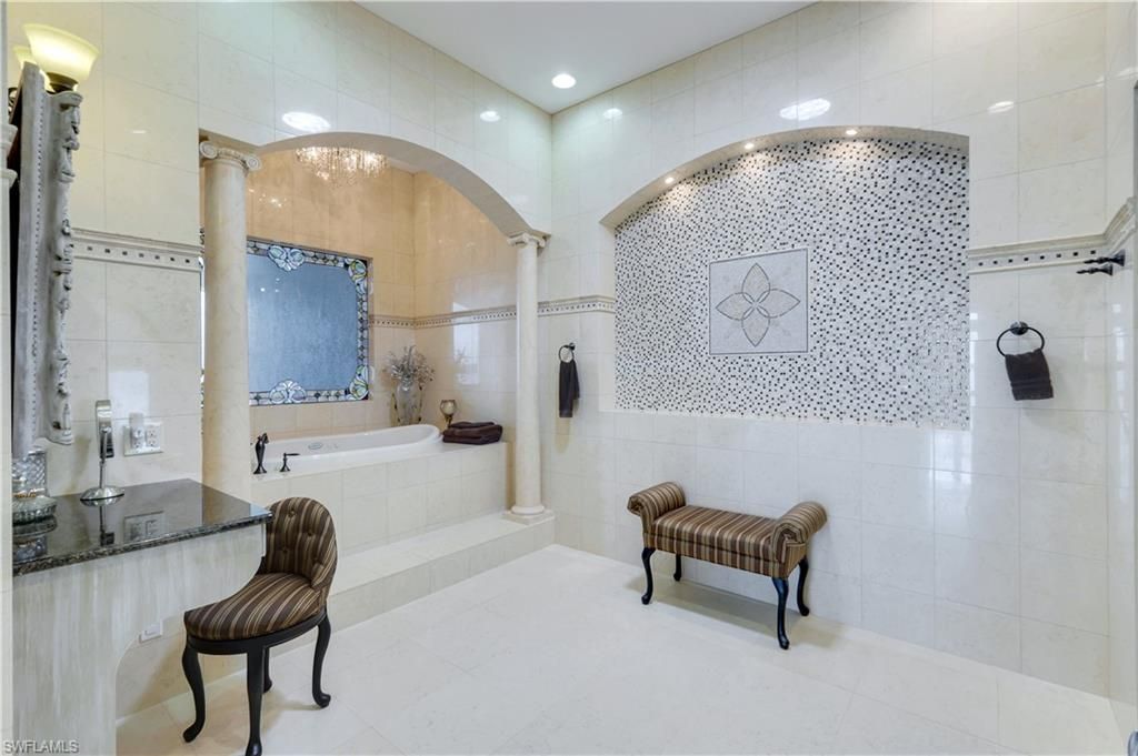 Bathroom, Interior, Recessed Lighting