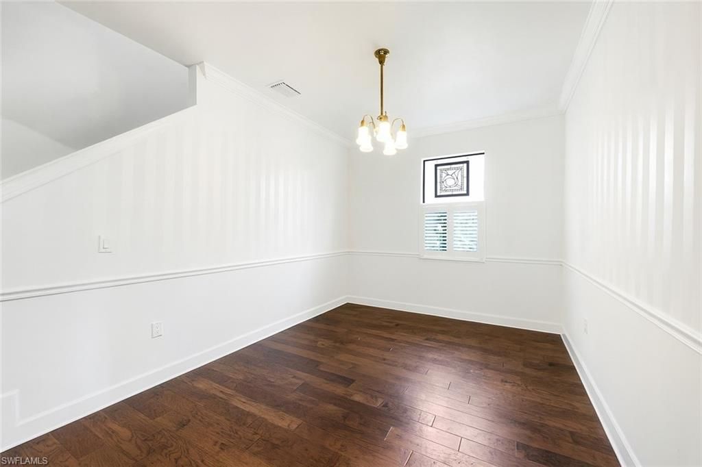 Empty room, Interior, Pendant Lights, Wood Texture Flooring