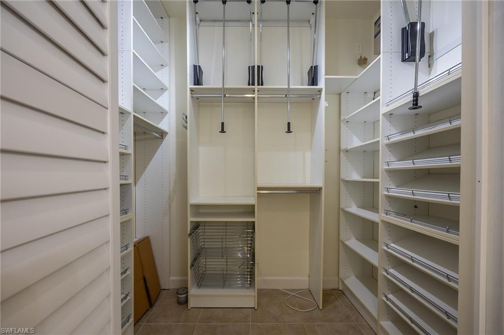 Interior, Walk-in Closets