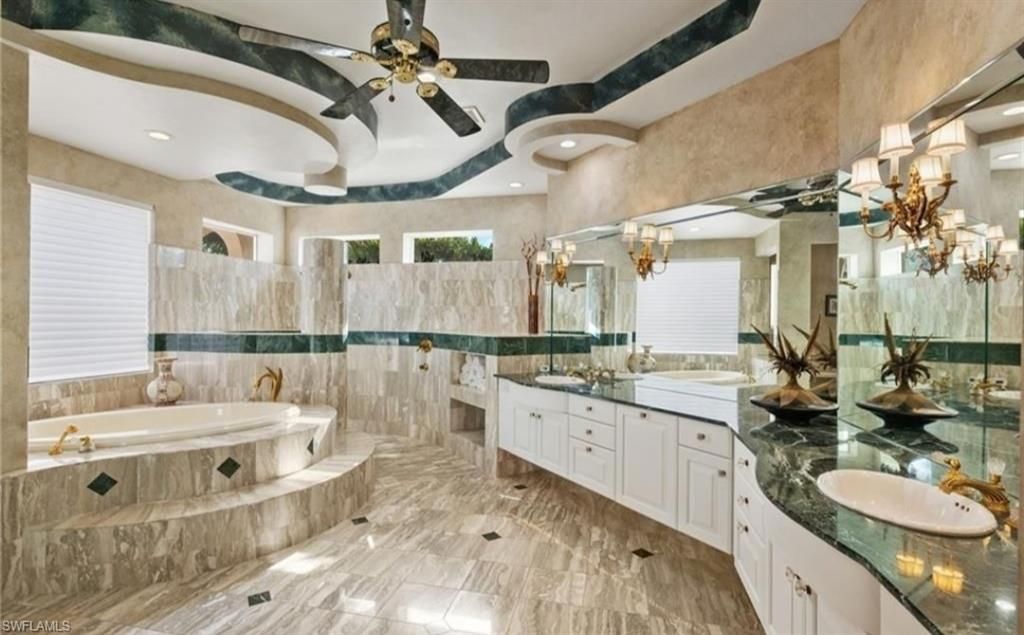 Bathroom, Dual Sink Vanities, Interior, Recessed Lighting