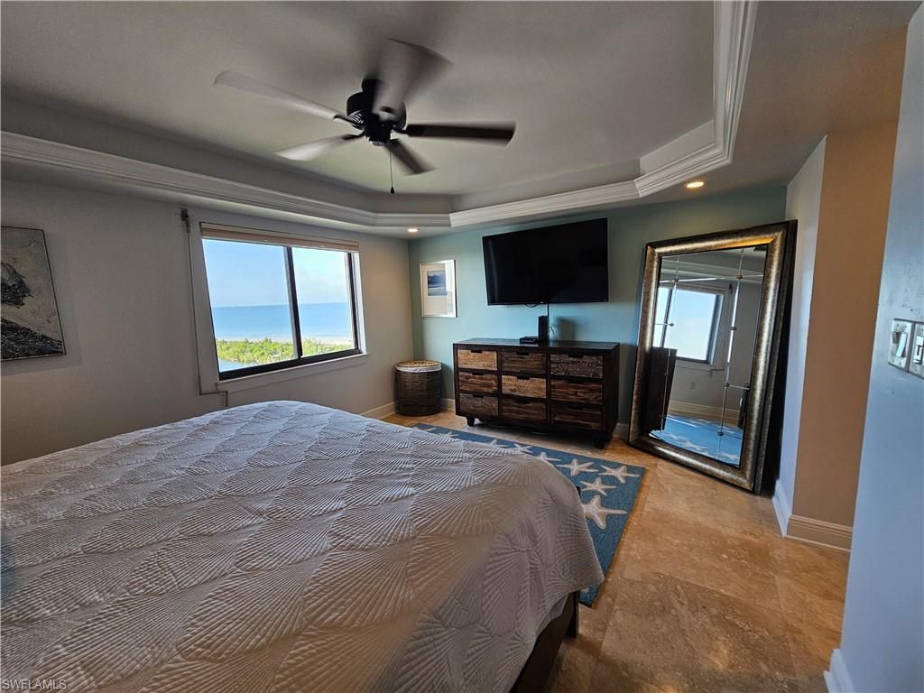 Bedroom, Interior, Recessed Lighting, Water