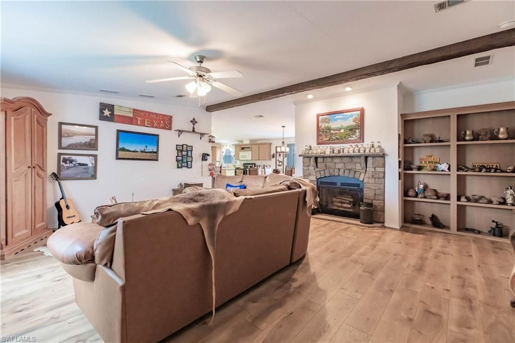 Fireplace, Interior, Living room, Pendant Lights, Recessed Lighting, Wood Texture Flooring