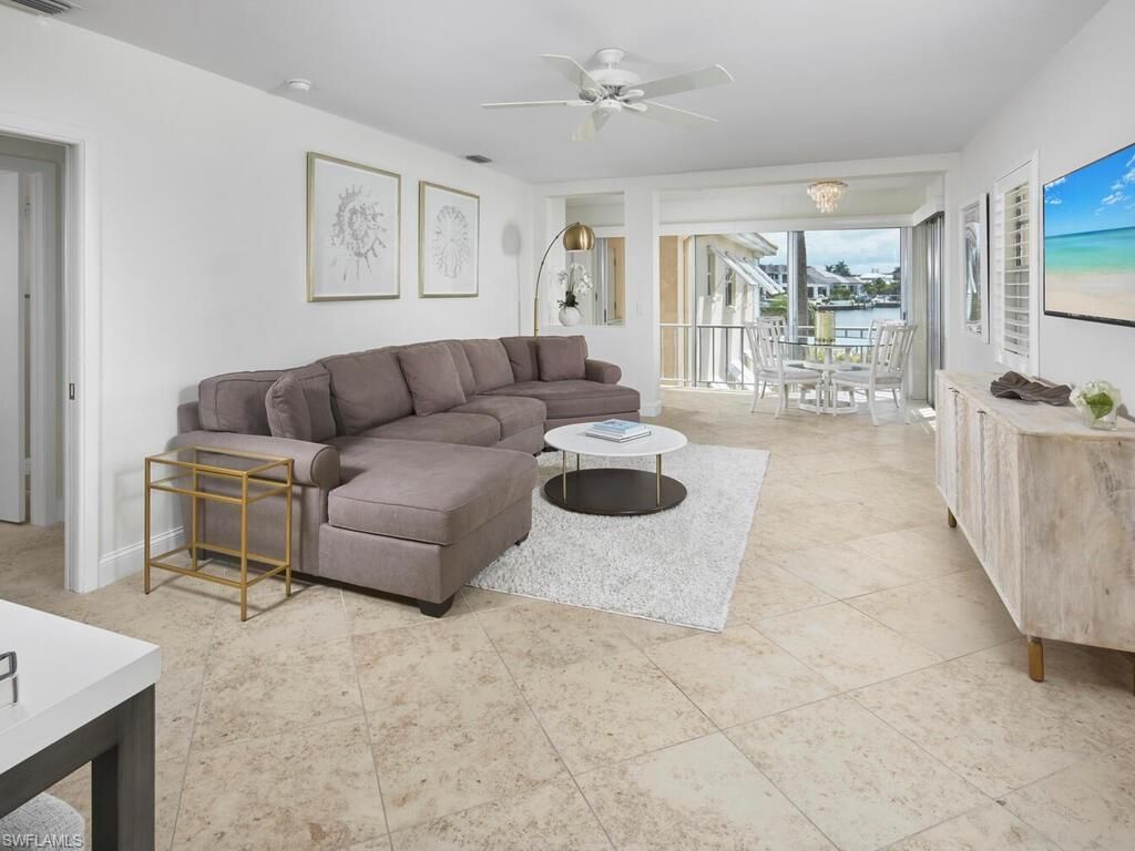 Dining room, Interior, Living room, Water
