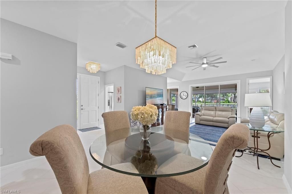 Chandelier, Dining room, Interior, Living room