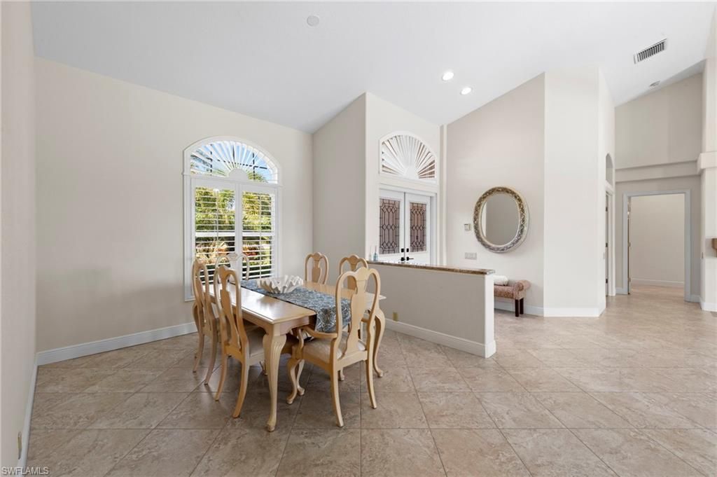 Dining room, Interior, Recessed Lighting