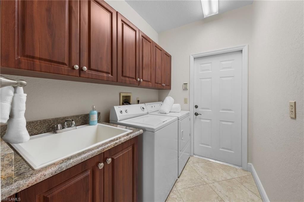 Interior, Washer