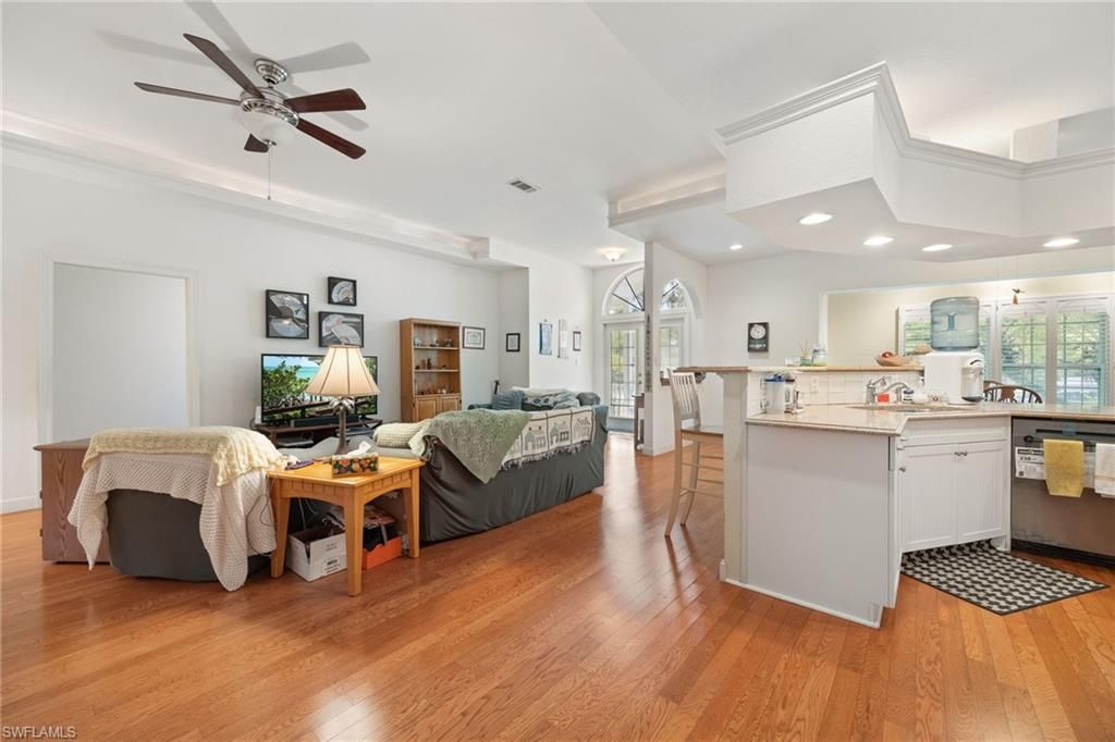 Interior, Kitchen, Living room, Recessed Lighting, Wood Texture Flooring