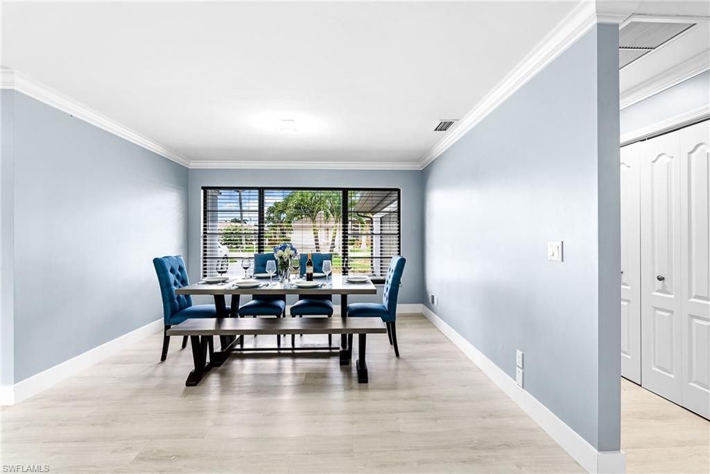 Dining room, Interior, Wood Texture Flooring