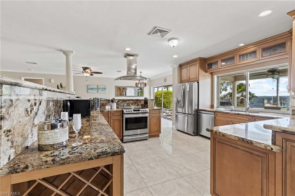 Interior, Kitchen, Pendant Lights, Recessed Lighting, Stainless Steel Appliances