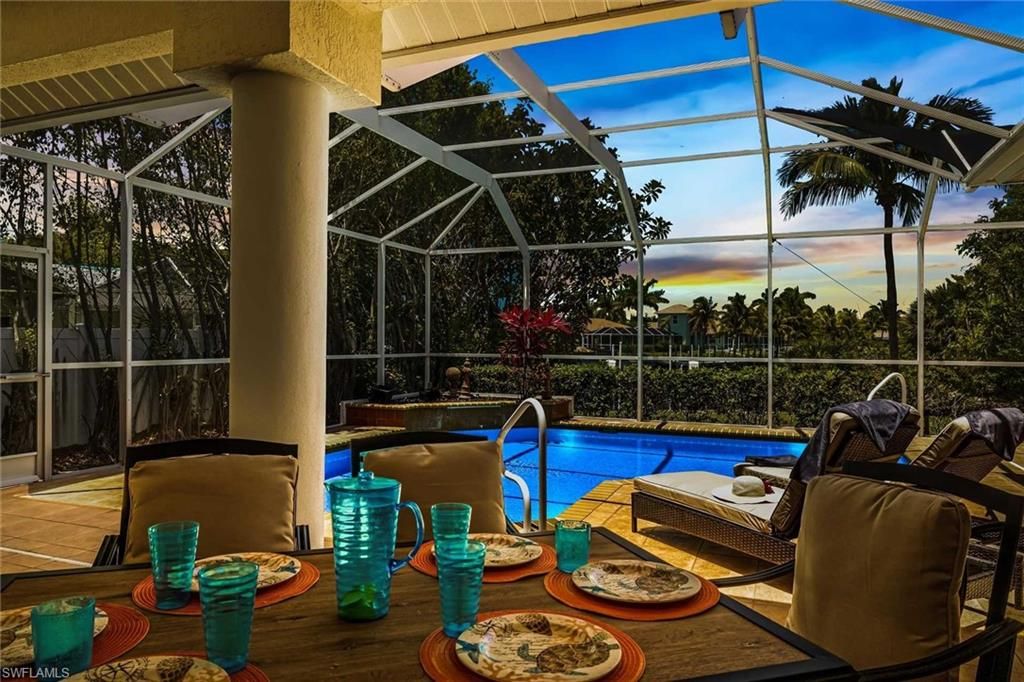 Glass Ceilings, Interior, Pool, Sun Room, Water