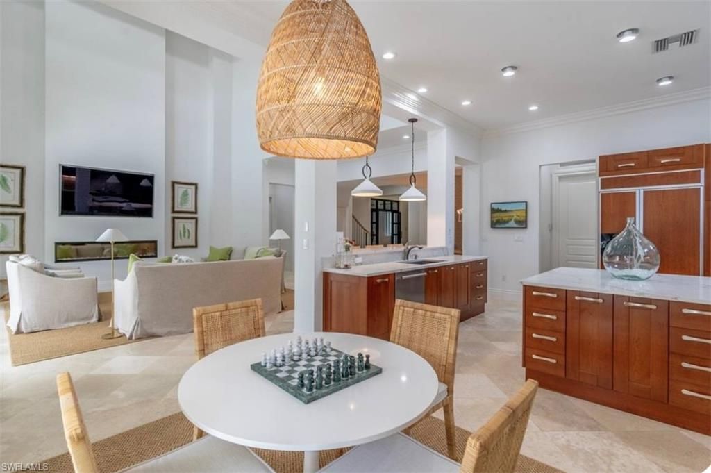 Dining room, Interior, Kitchen, Living room, Pendant Lights, Recessed Lighting