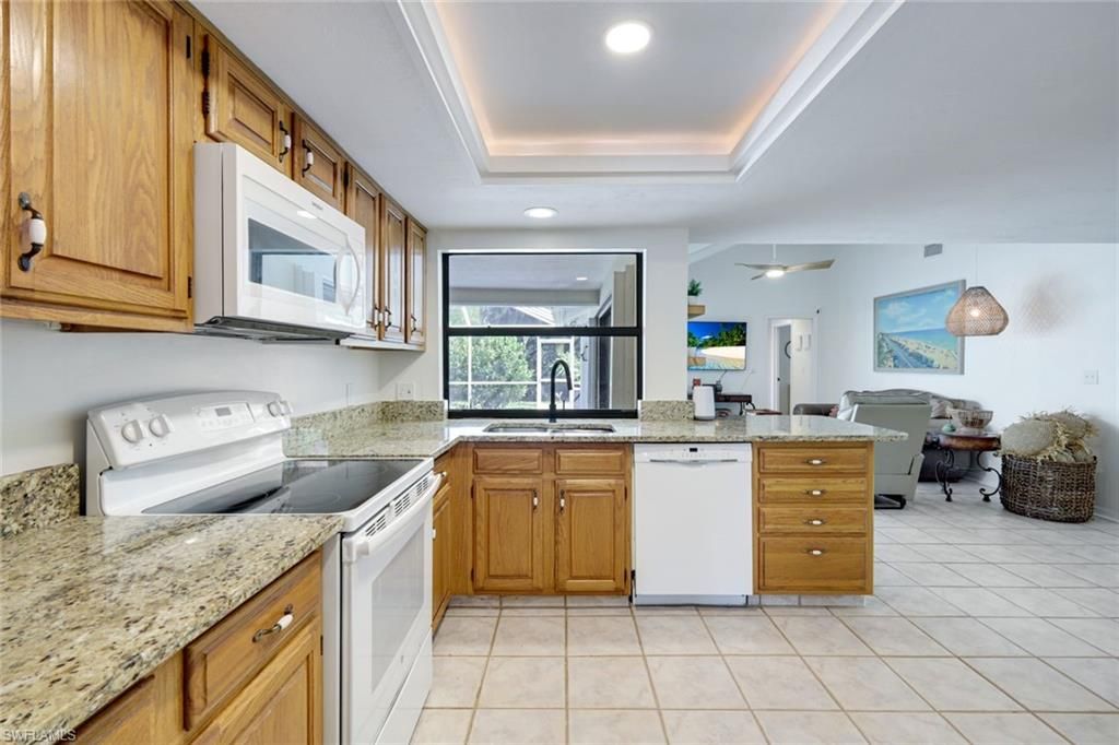 Dining room, Interior, Kitchen, Pendant Lights, Recessed Lighting