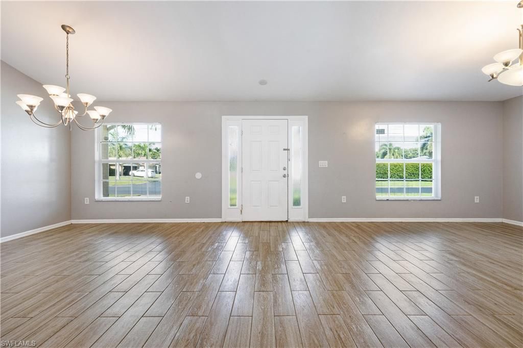 Chandelier, Empty room, Interior, Wood Texture Flooring