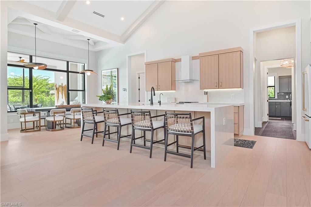 Dining room, Interior, Kitchen, Pendant Lights, Recessed Lighting, Wood Texture Flooring