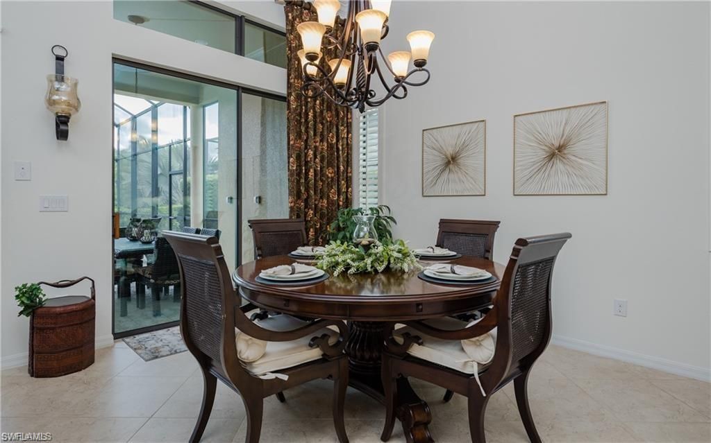 Chandelier, Dining room, Interior
