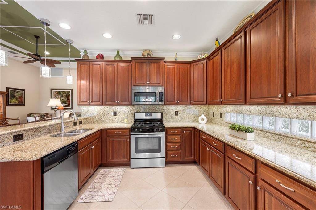 Interior, Kitchen, Pendant Lights, Recessed Lighting, Stainless Steel Appliances
