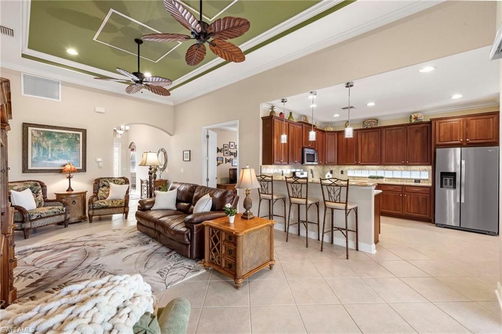 Interior, Kitchen, Living room, Pendant Lights, Recessed Lighting, Stainless Steel Appliances