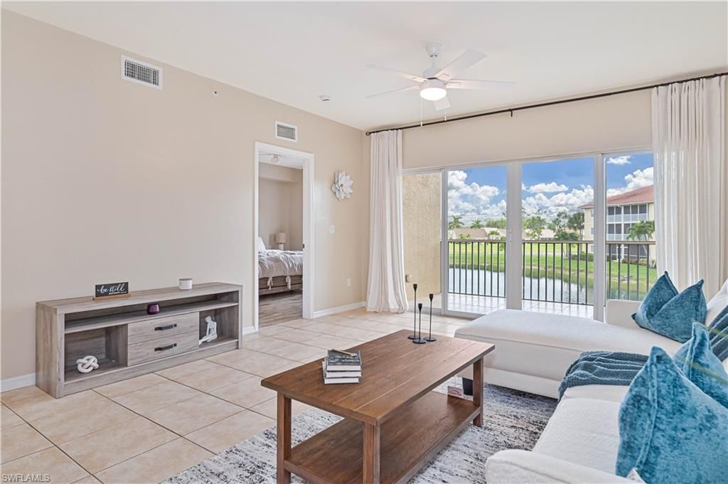 Bedroom, Interior, Living room, Water