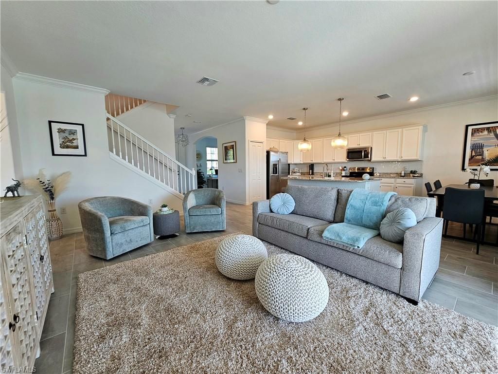 Dining room, Interior, Kitchen, Living room, Pendant Lights, Recessed Lighting, Stainless Steel Appliances