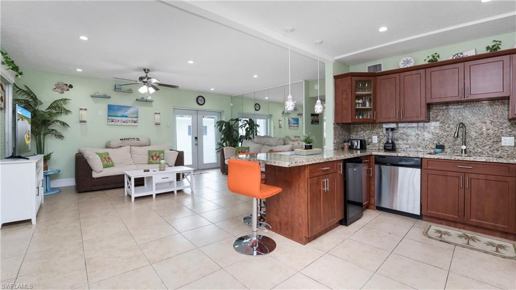 Interior, Kitchen, Living room, Recessed Lighting, Stainless Steel Appliances