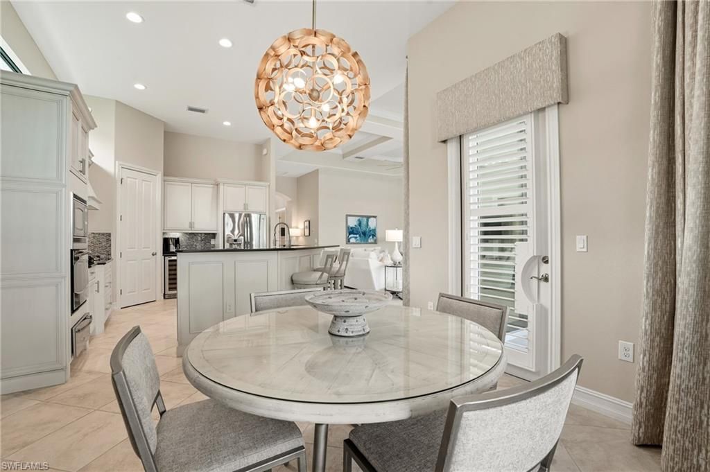 Chandelier, Dining room, Interior, Kitchen, Recessed Lighting, Stainless Steel Appliances