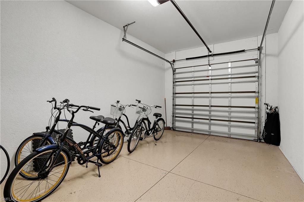 Garage, Interior