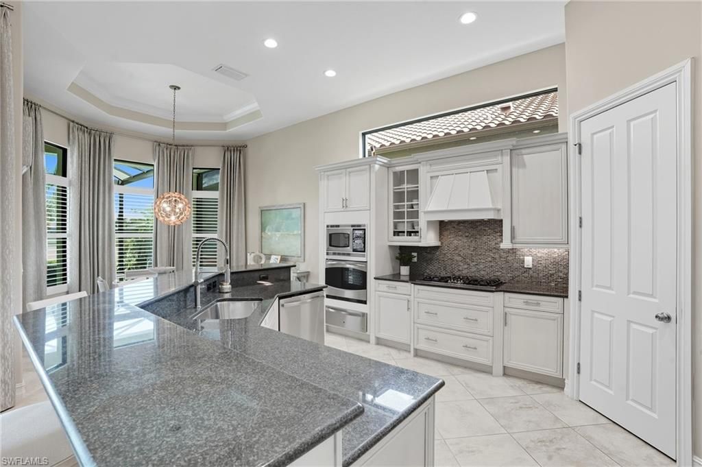 Interior, Kitchen, Pendant Lights, Recessed Lighting, Stainless Steel Appliances