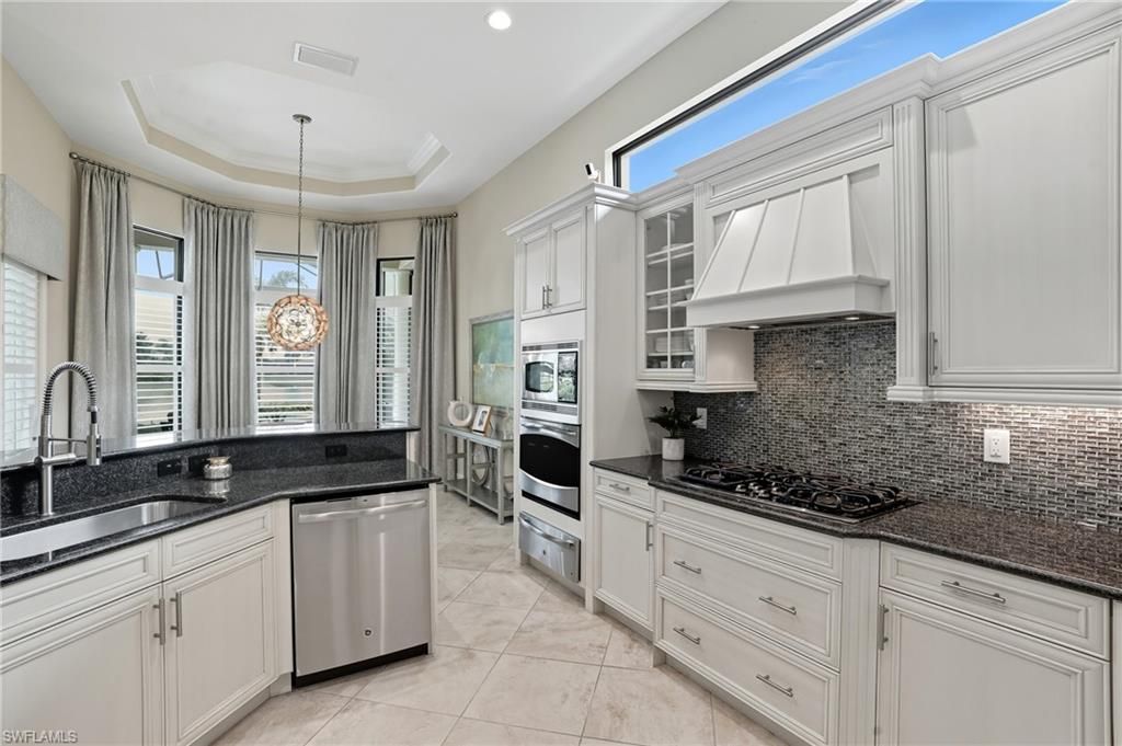 Chandelier, Interior, Kitchen, Pendant Lights, Recessed Lighting, Stainless Steel Appliances